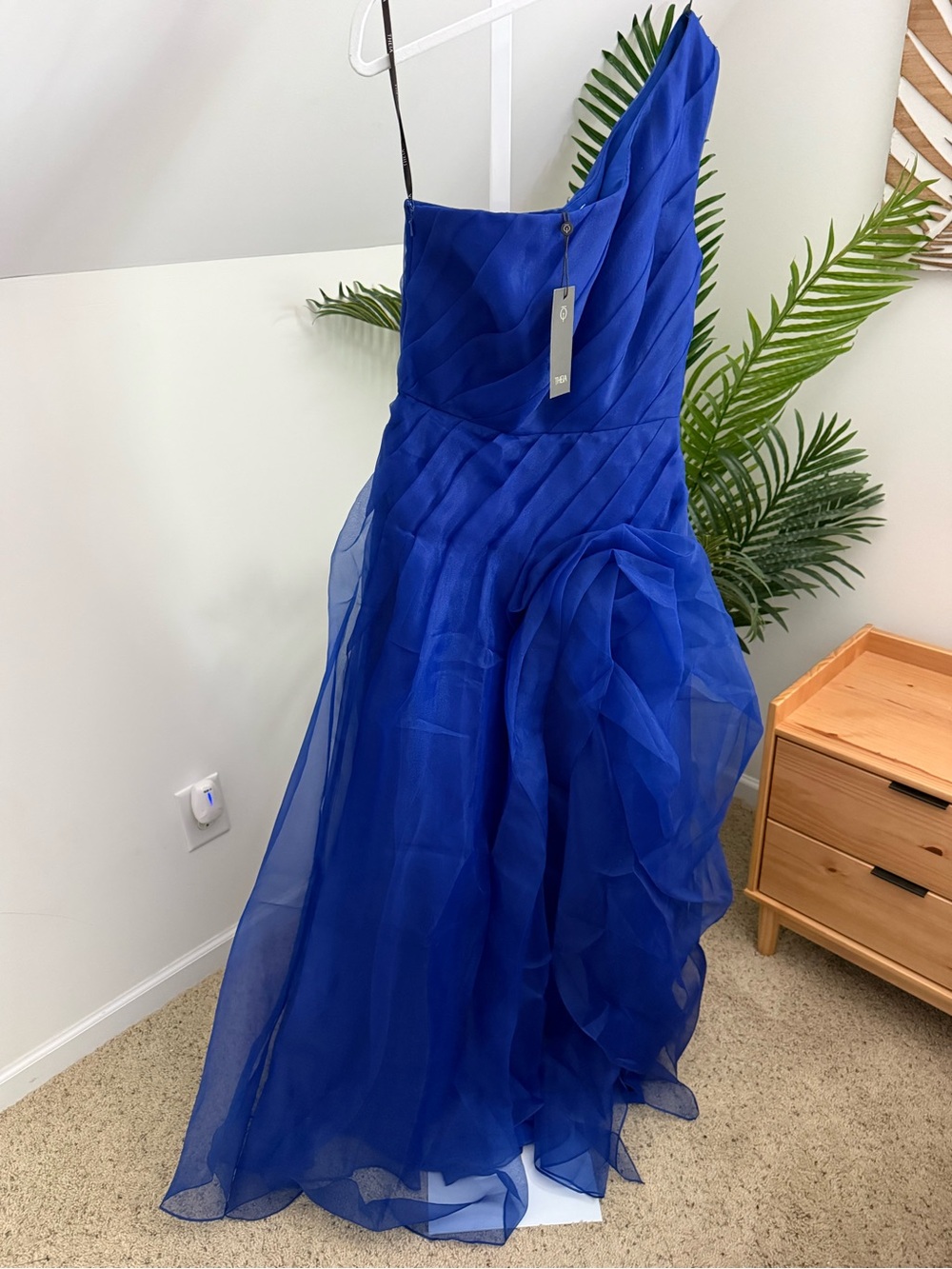 NWT THEIA Teresa One Shoulder Pebble Organza Ruffle Gown Royal Maritime Blue 4
